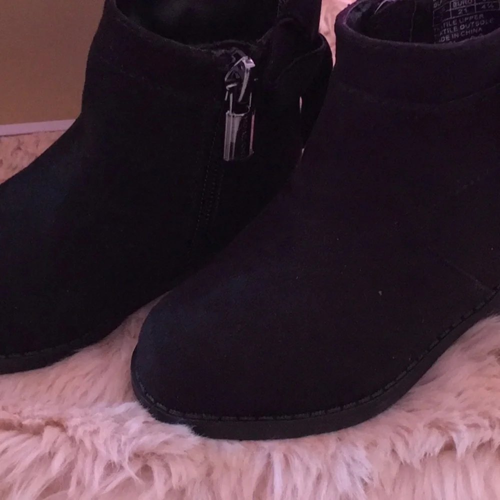 ✨Michael Michael Kors gorgeous boots size 5  NWT✨